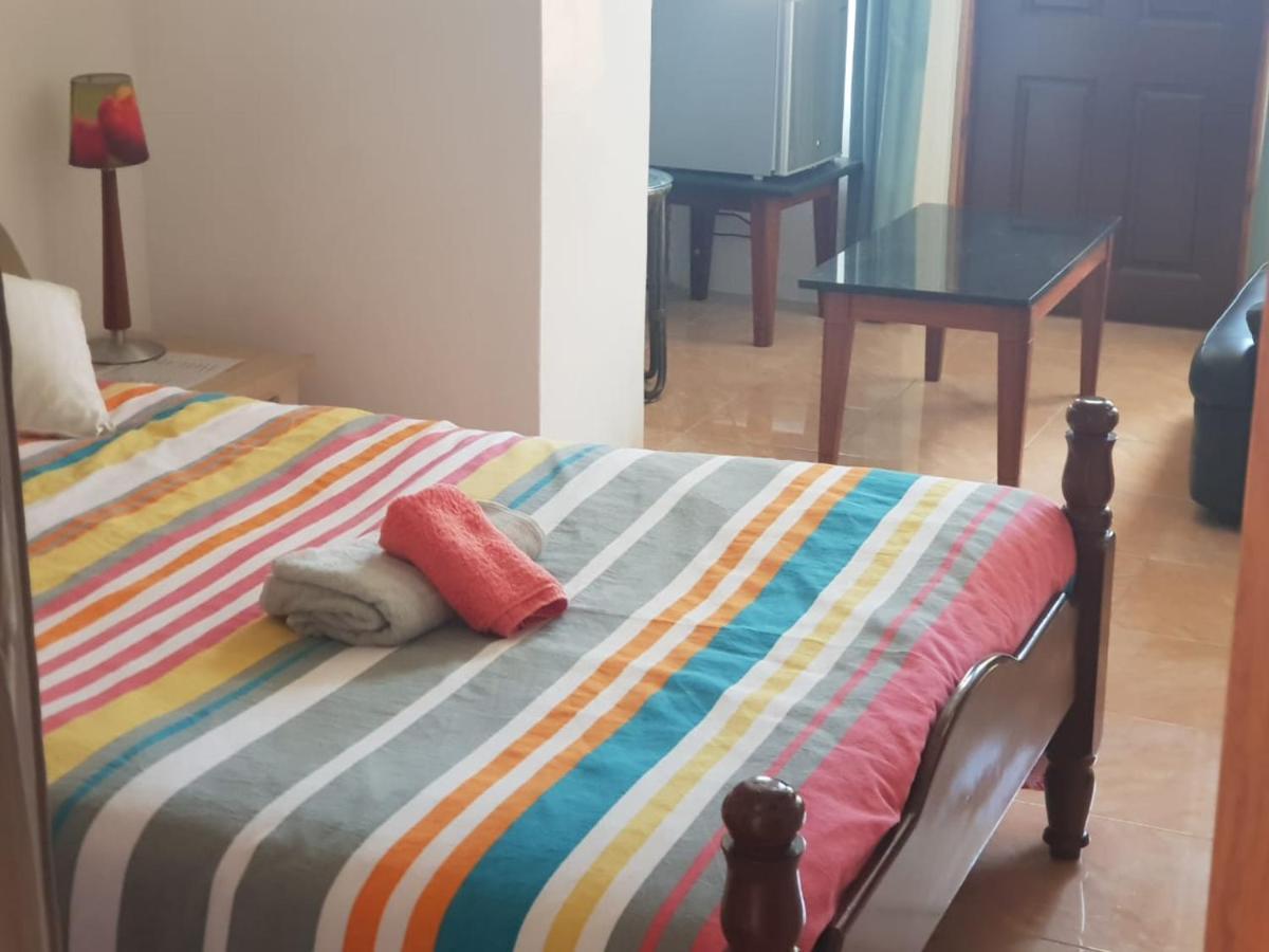 포트 마투린 Les Antigones B&B 외부 사진